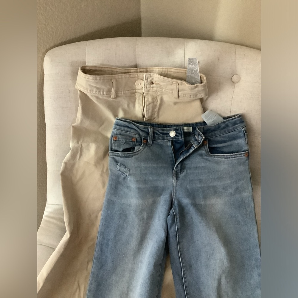 2 pairs of jeans